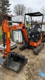 Mini-pelle Hitachi 17U – 2023 – 223 h, 1,8T – Image 2