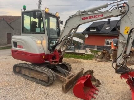 Mini-pelle Takeuchi TB230 - 2018 - 3T