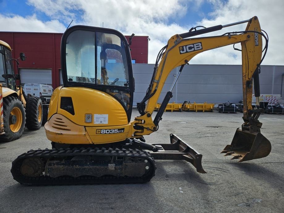 KK0012.jpg Mini-pelle JCB 8035 ZTS – 2016 – 3,5T – Image 1